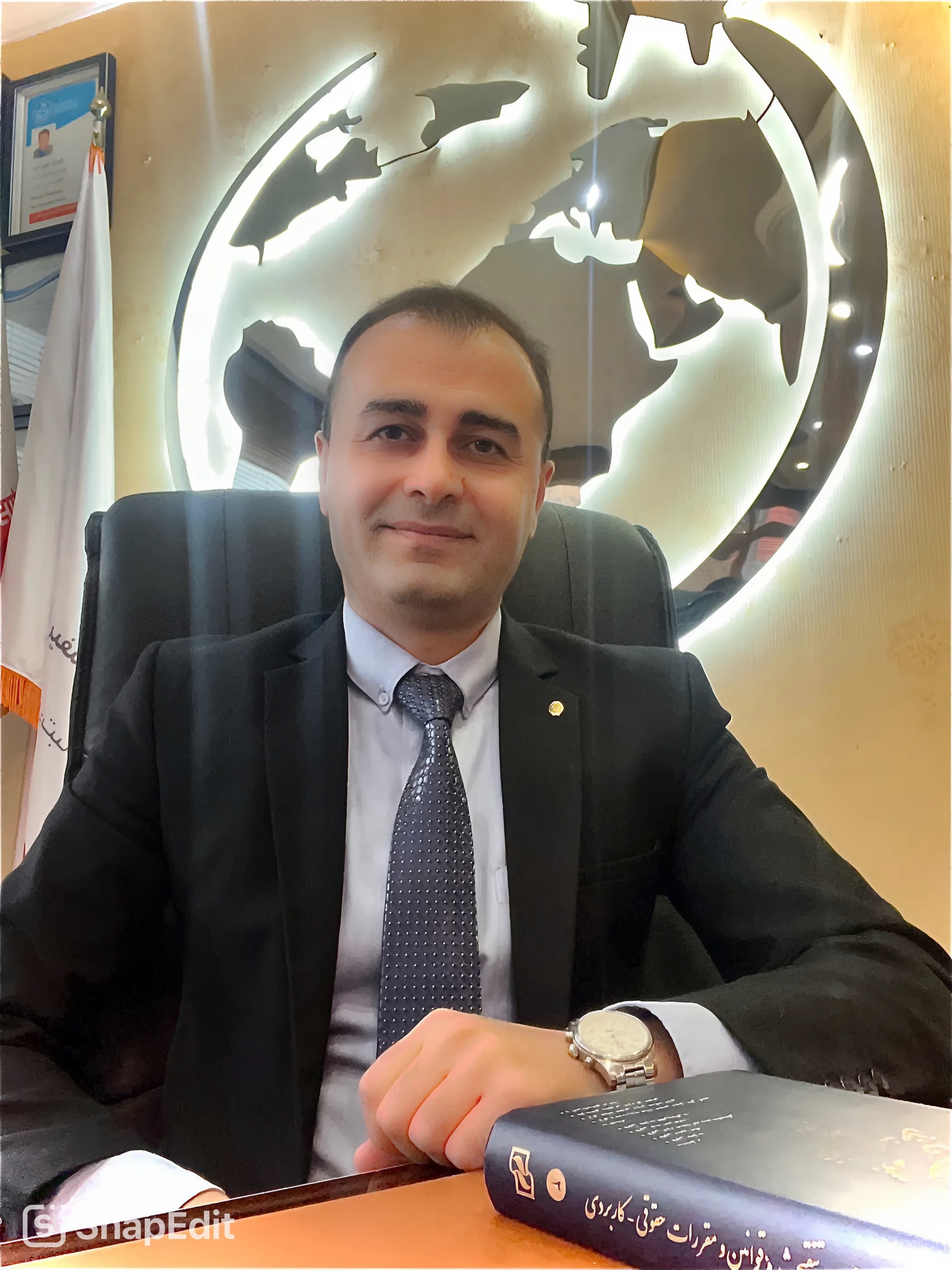 وکیل وکیل کانون وکلا قربانی خطیر 